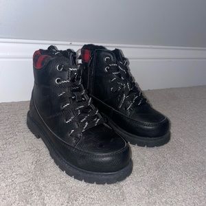 Brand new kids boots